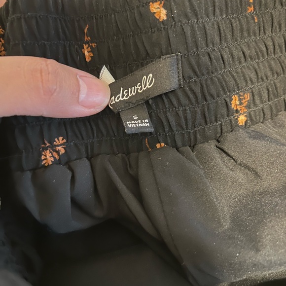 NWOT skirt - Picture 5 of 5